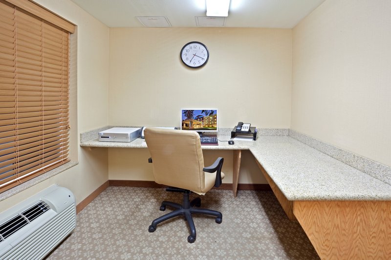 Holiday Inn Express & Suites LACEY - Tenino, WA
