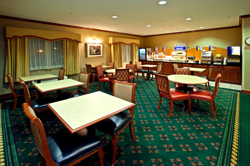 HOLIDAY INN EXPRESS - Middletown, OH