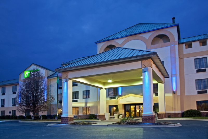 Holiday Inn Express & Suites MADISON - Madison, IN