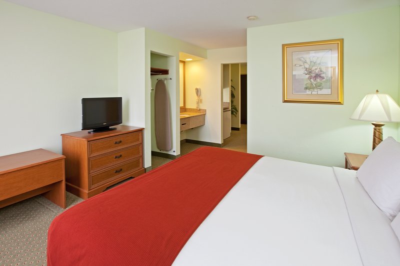 Holiday Inn Express & Suites MADISON - Madison, IN