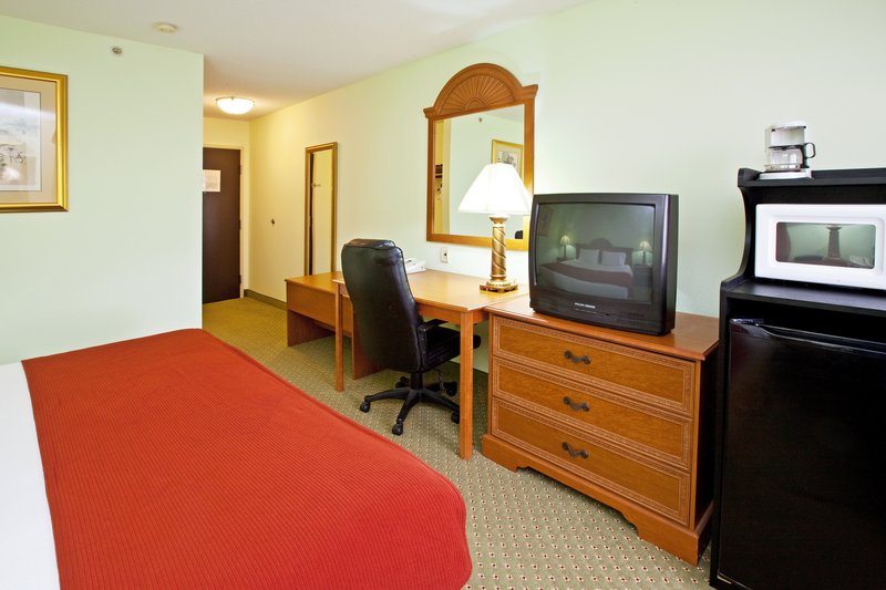 Holiday Inn Express & Suites MADISON - Madison, IN