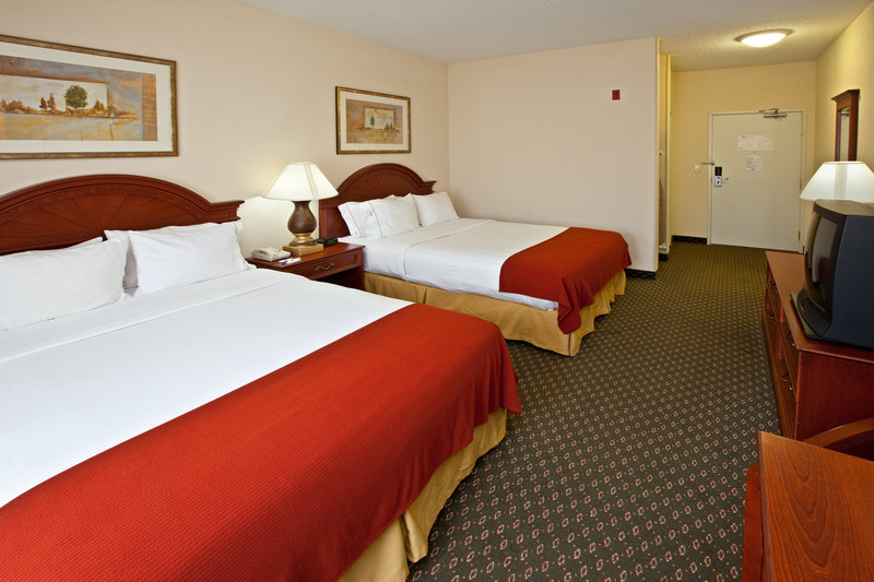 HOLIDAY INN EXPRESS - Middletown, OH