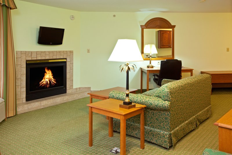 Holiday Inn Express & Suites MADISON - Madison, IN