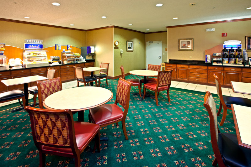 HOLIDAY INN EXPRESS - Middletown, OH