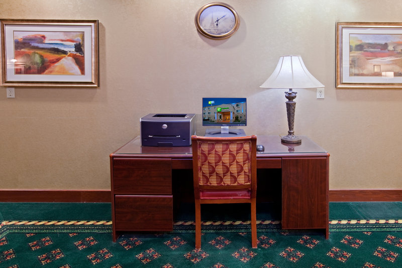HOLIDAY INN EXPRESS - Middletown, OH