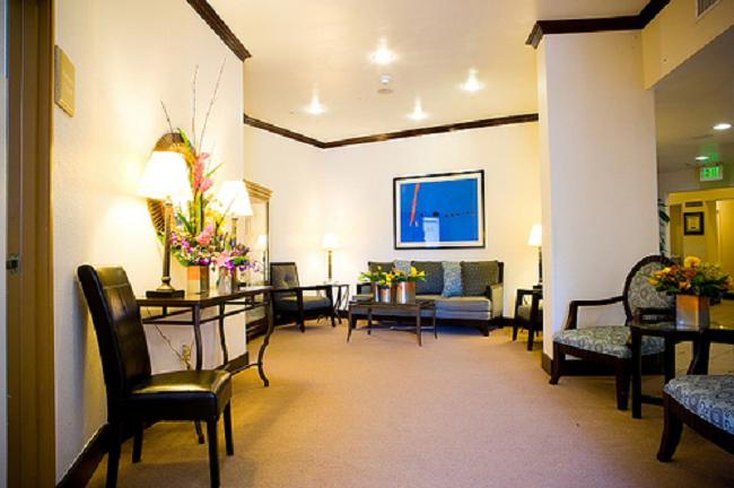 Holiday Inn - Long Beach, CA