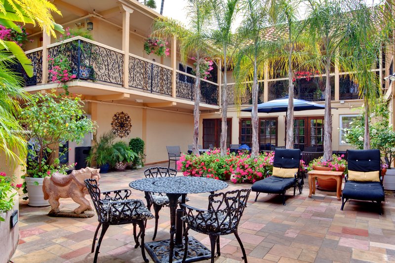 Holiday Inn LAGUNA BEACH - Laguna Beach, CA
