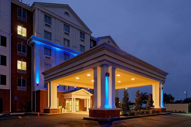 Holiday Inn Express LONG BEACH - Long Beach, MS