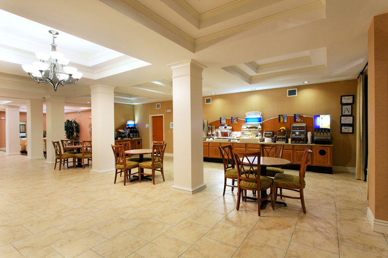 Holiday Inn Express LONG BEACH - Long Beach, MS