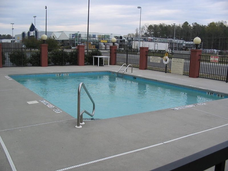 Holiday Inn Express & Suites LAURINBURG - Laurinburg, NC
