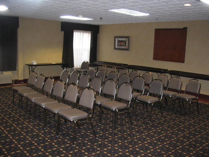 Holiday Inn Express & Suites LAURINBURG - Laurinburg, NC