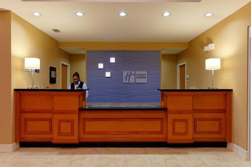 Holiday Inn Express LONG BEACH - Long Beach, MS