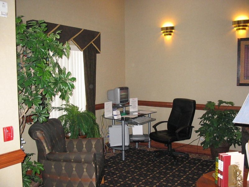 Holiday Inn Express & Suites LAURINBURG - Laurinburg, NC