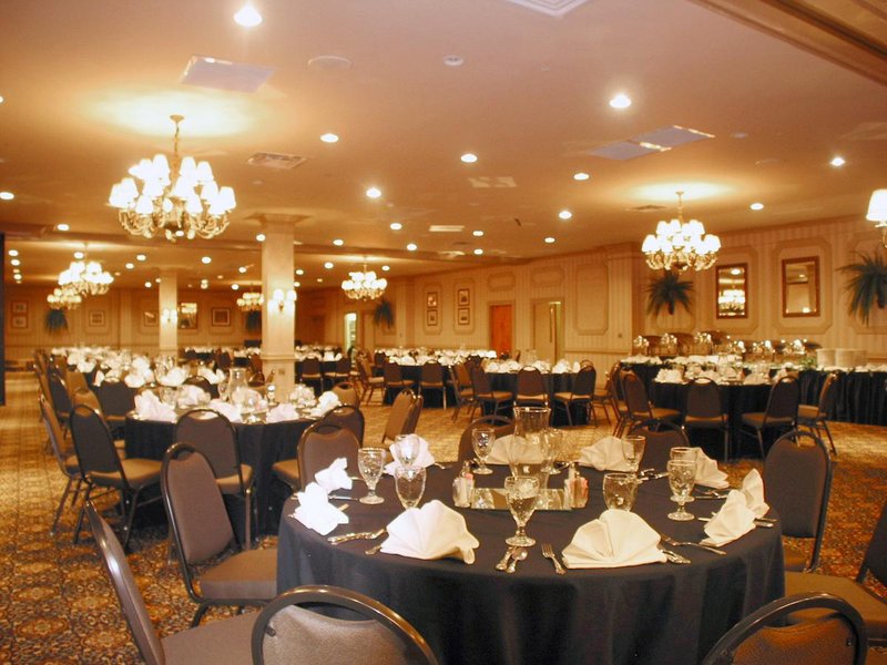 Crowne Plaza LEXINGTON NEAR UK / KEENELAND - Lexington, KY