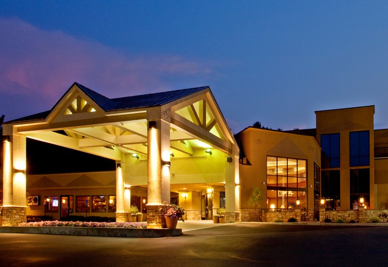 Holiday Inn Resort LAKE GEORGE-TURF - Lake George, NY