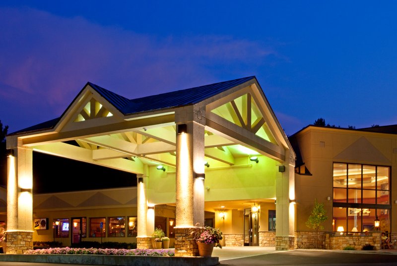 Holiday Inn Resort LAKE GEORGE-TURF - Lake George, NY