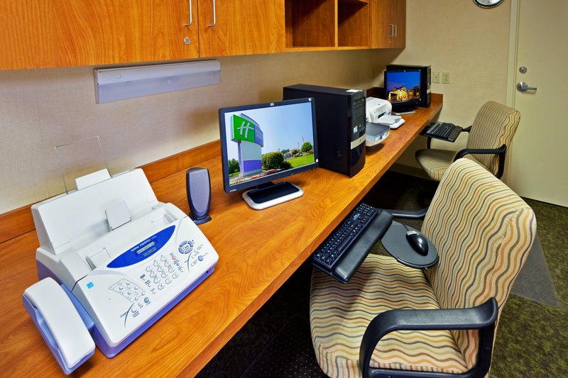 Holiday Inn Resort LAKE GEORGE-TURF - Lake George, NY