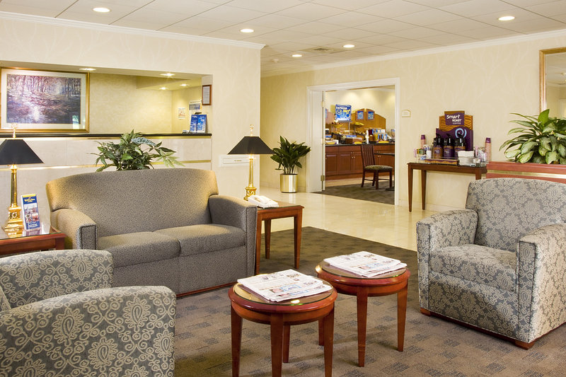 Holiday Inn Express Langhorne-Oxford Valley - Langhorne, PA