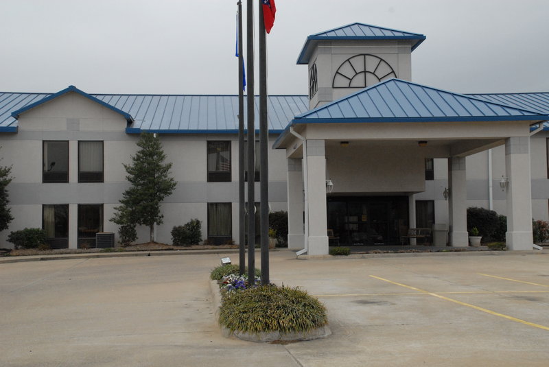 Holiday Inn Express - Bryant, AR
