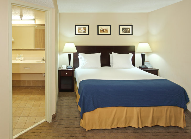Holiday Inn Express LITTLE ROCK-AIRPORT - Little Rock, AR