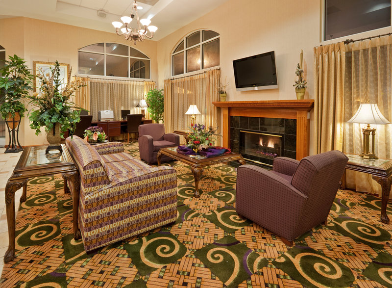 Holiday Inn Express MADERA-YOSEMITE PK AREA - Helm, CA