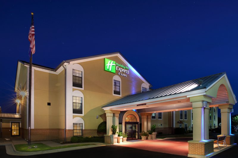 Holiday Inn Express & Suites NORTH LITTLE ROCK - Salem, AR