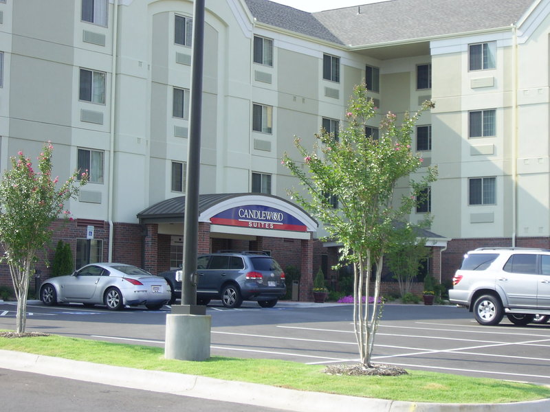 CANDLEWOOD SUITES - Little Rock, AR