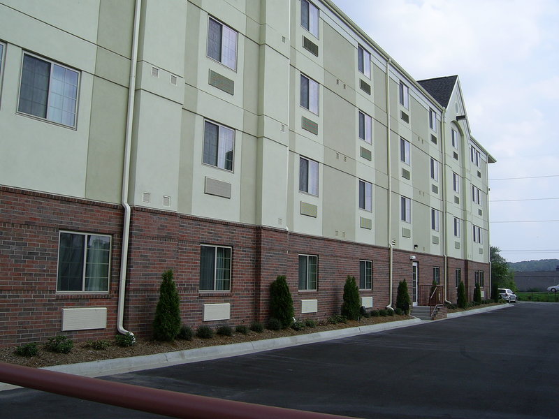 CANDLEWOOD SUITES - Little Rock, AR