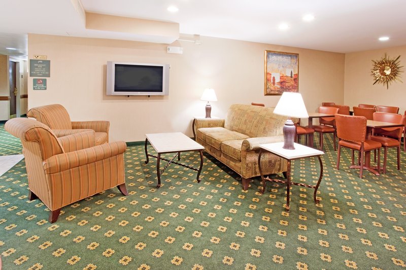 Holiday Inn Express LA JUNTA - Billings, MT