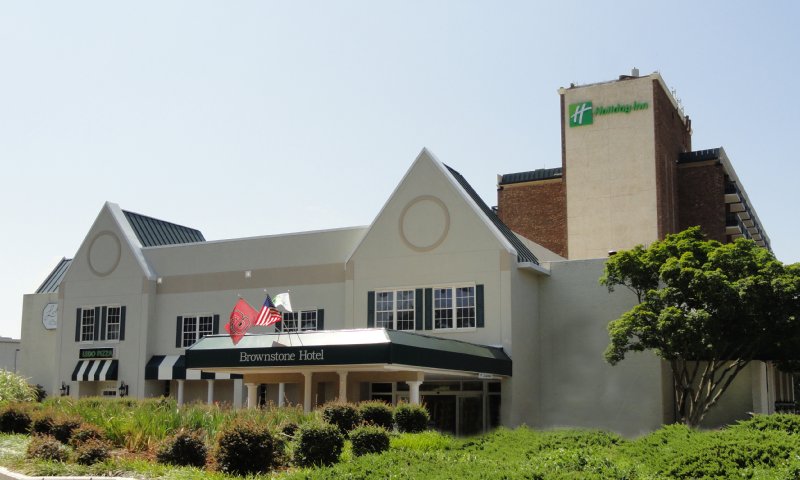 Doubletree By Hilton Hotel Raleigh-Brownstone-University - Raleigh, NC