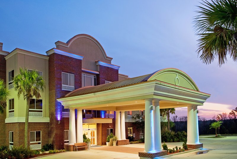 HOLIDAY INN EXPRESS - Lucedale, MS