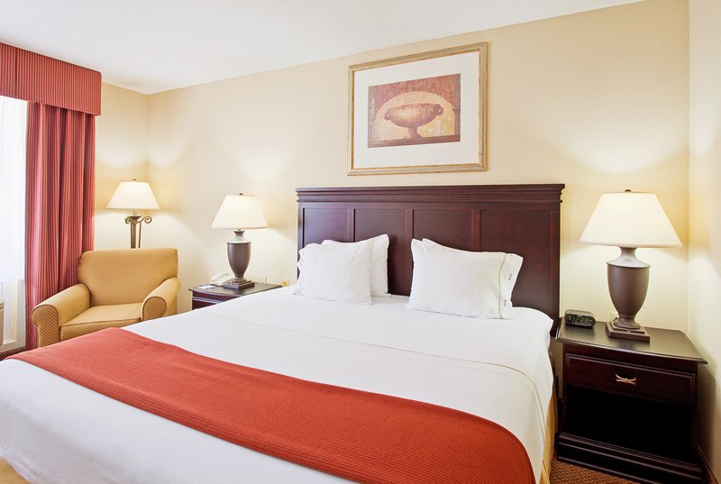 HOLIDAY INN EXPRESS - Lucedale, MS