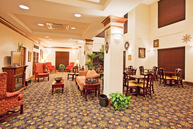 HOLIDAY INN EXPRESS - Lucedale, MS