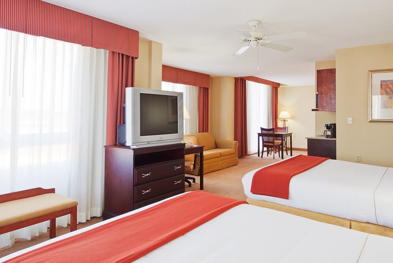 HOLIDAY INN EXPRESS - Lucedale, MS