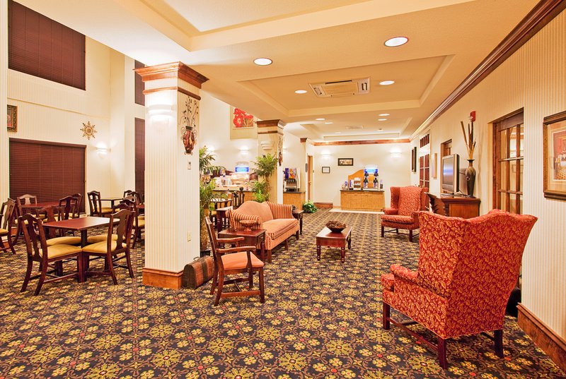 HOLIDAY INN EXPRESS - Lucedale, MS