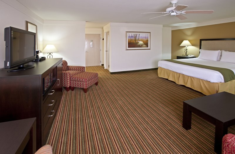 Holiday Inn Express LITCHFIELD - Litchfield, IL