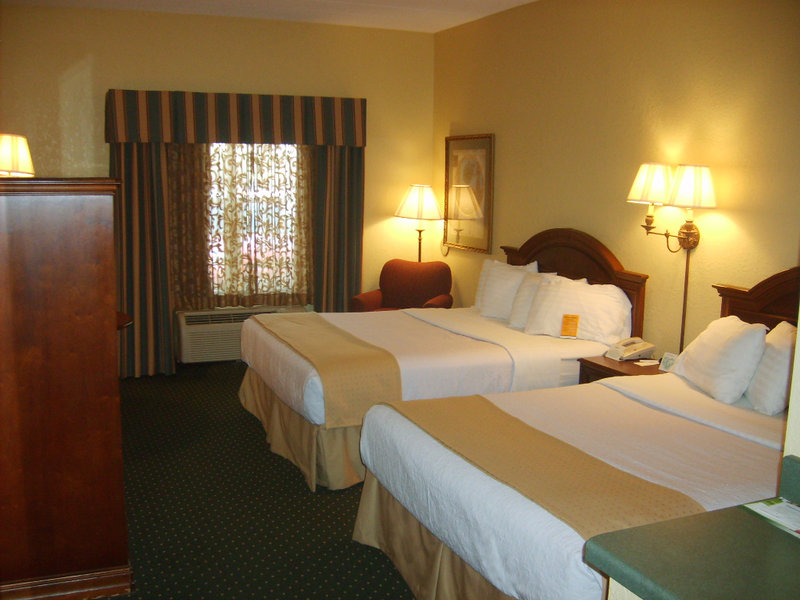 Holiday Inn Hotel & Suites LA CROSSE - Hillsboro, WI