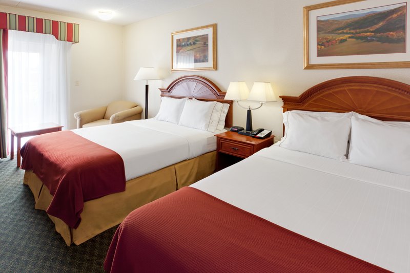 Holiday Inn Express - Lancaster, PA
