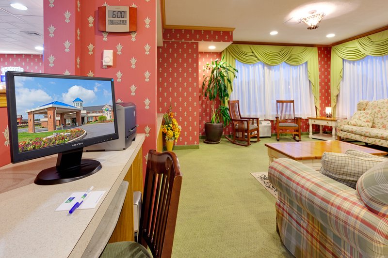 Holiday Inn Express - Lancaster, PA