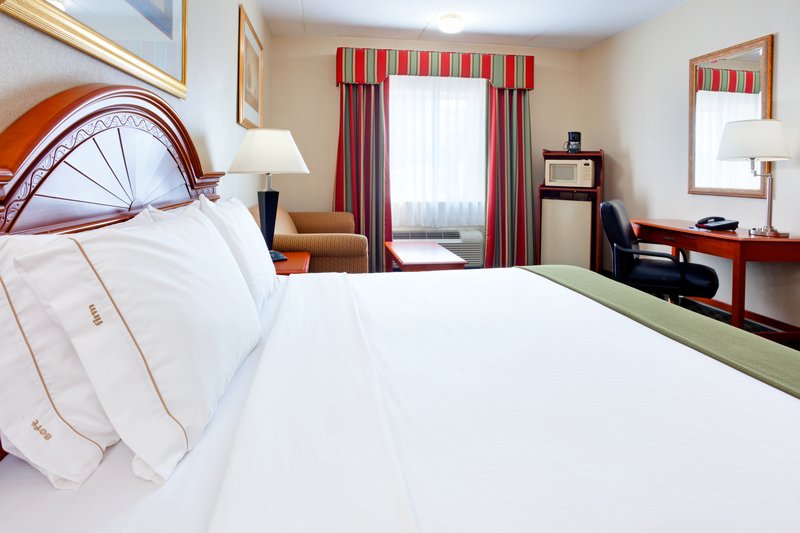 Holiday Inn Express - Lancaster, PA