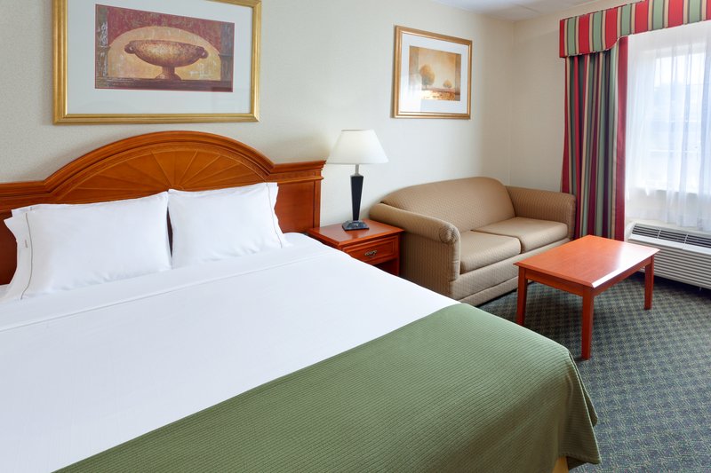 Holiday Inn Express - Lancaster, PA