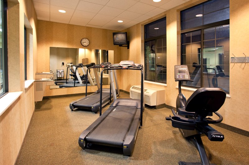 Holiday Inn Express - Logan, OH