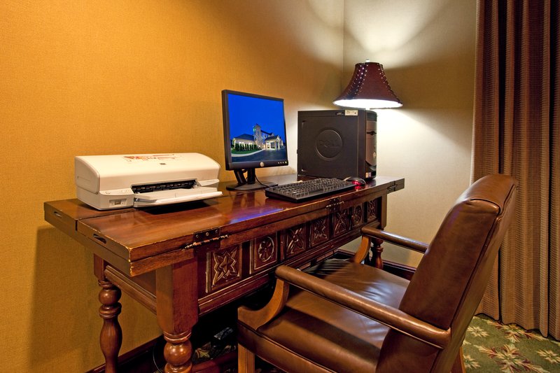 Holiday Inn Express - Logan, OH