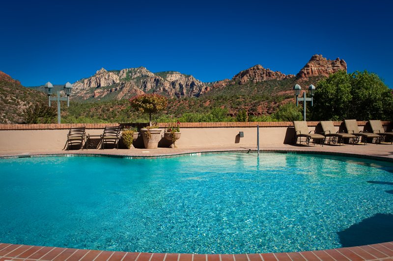 Best Western Plus Arroyo Roble Hotel & Creekside Villas - Sedona, AZ