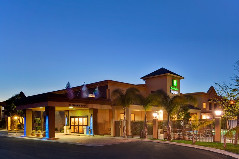 Holiday Inn Express - Lompoc, CA