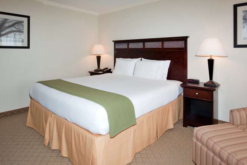 Holiday Inn Express - Lompoc, CA