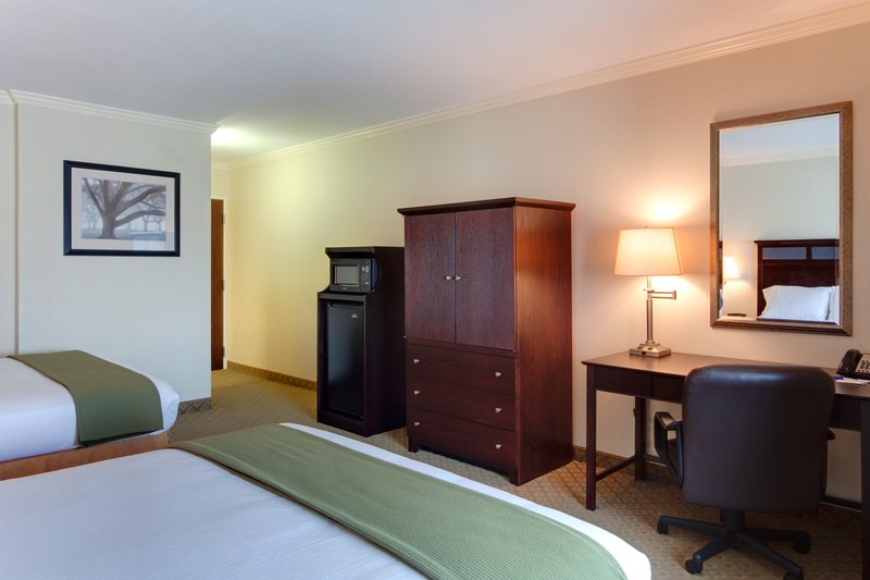 Holiday Inn Express - Lompoc, CA