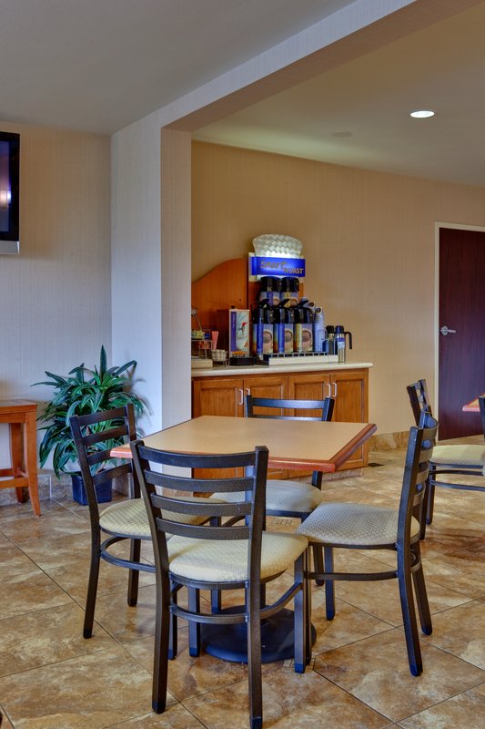 Holiday Inn Express - Lompoc, CA