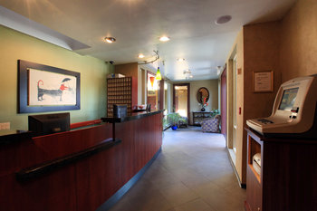 Americas Best Value Inn - Lobby