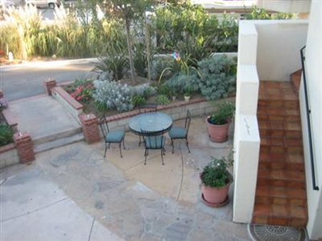 Santa Paula Inn - Santa Paula, CA